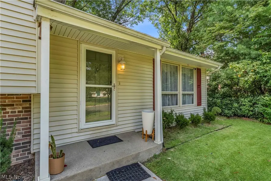 596 Eric Drive, Akron, OH 44305 - #3