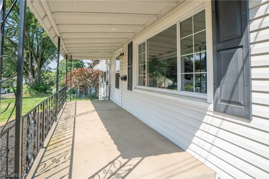 359 Lincoln Avenue, Barberton, OH 44203 - #2