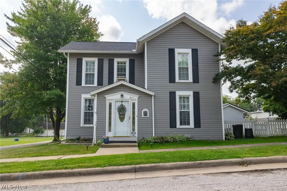 203 E Wood Street, Shreve, OH 44676 - #1