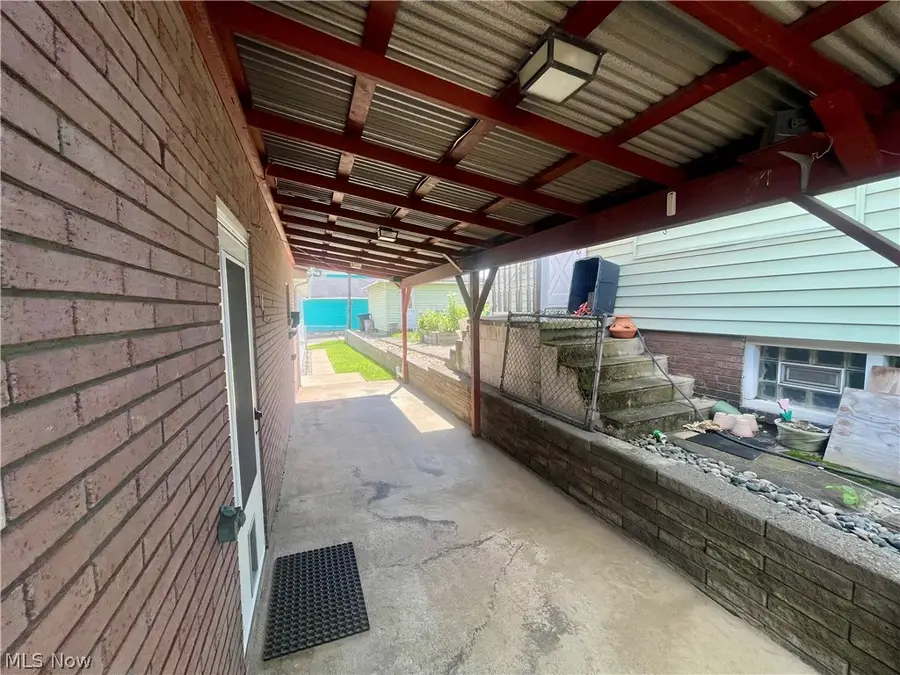 607 Jefferson Street, Toronto, OH 43964 - #3