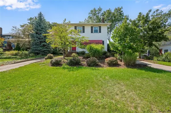 1440 Lewis Drive, Lakewood, OH 44107