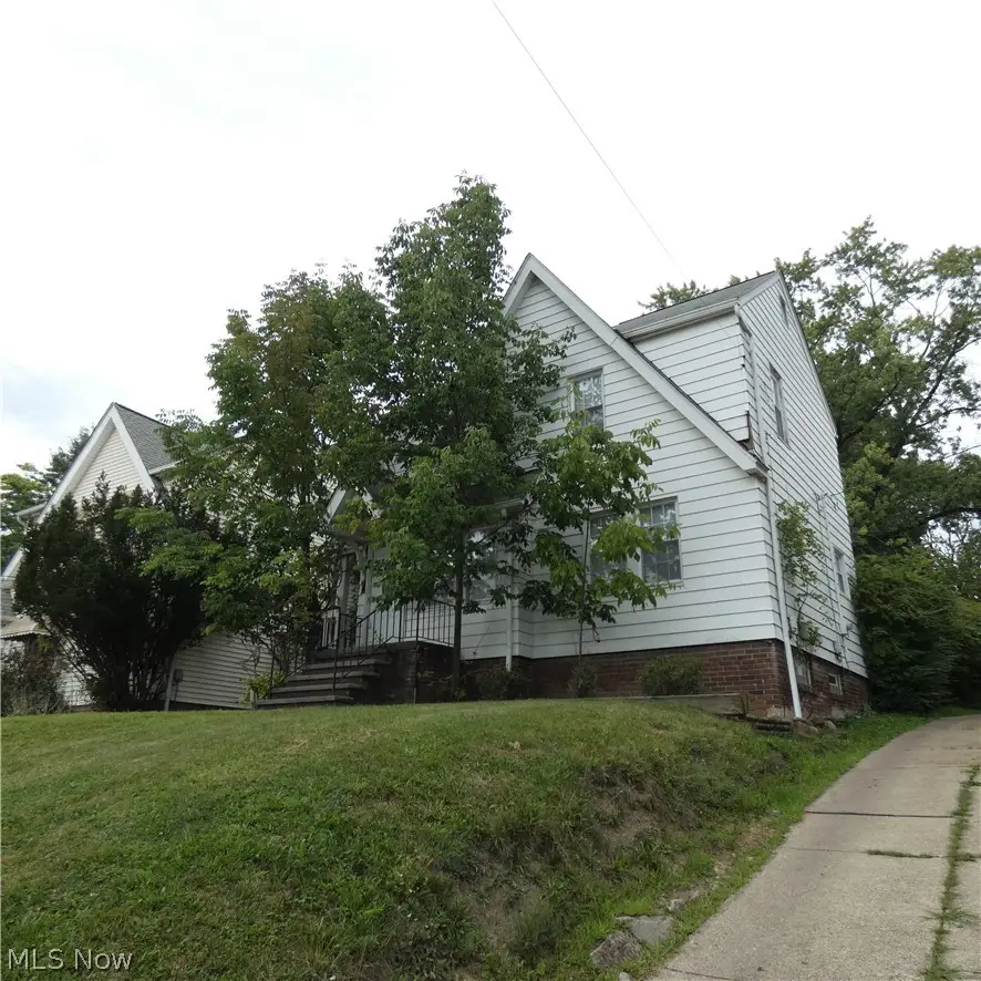 13187 Forestdale Drive, Garfield Heights, OH 44125 - #3