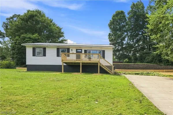 1990 Connect Road, Norton, OH 44203