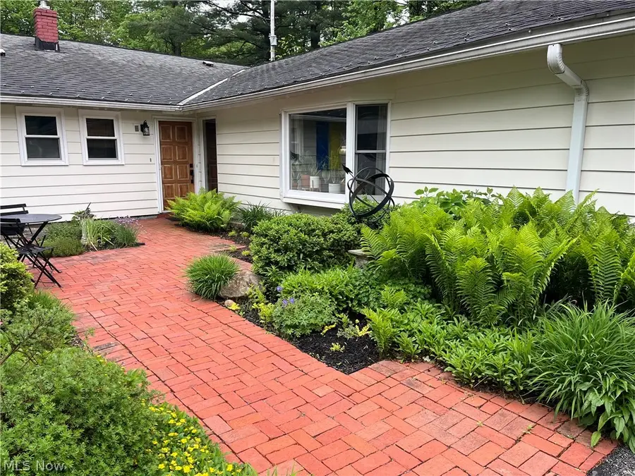 22 Ridgecrest Drive, Chagrin Falls, OH 44022 - #2