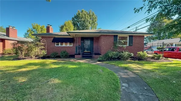 709 37th Street, Vienna, WV 26105
