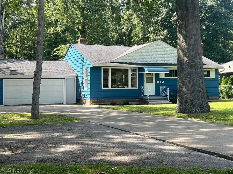 1842 Columbia Road, Westlake, OH 44145 - #2