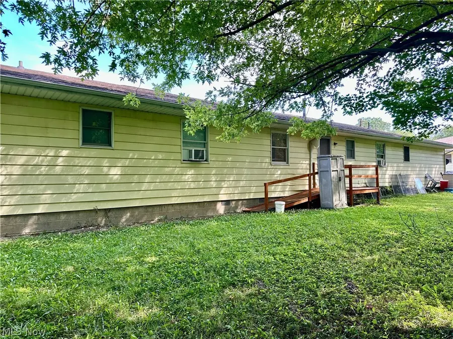4823 Dunsmore Avenue, Ashtabula, OH 44004 - #3