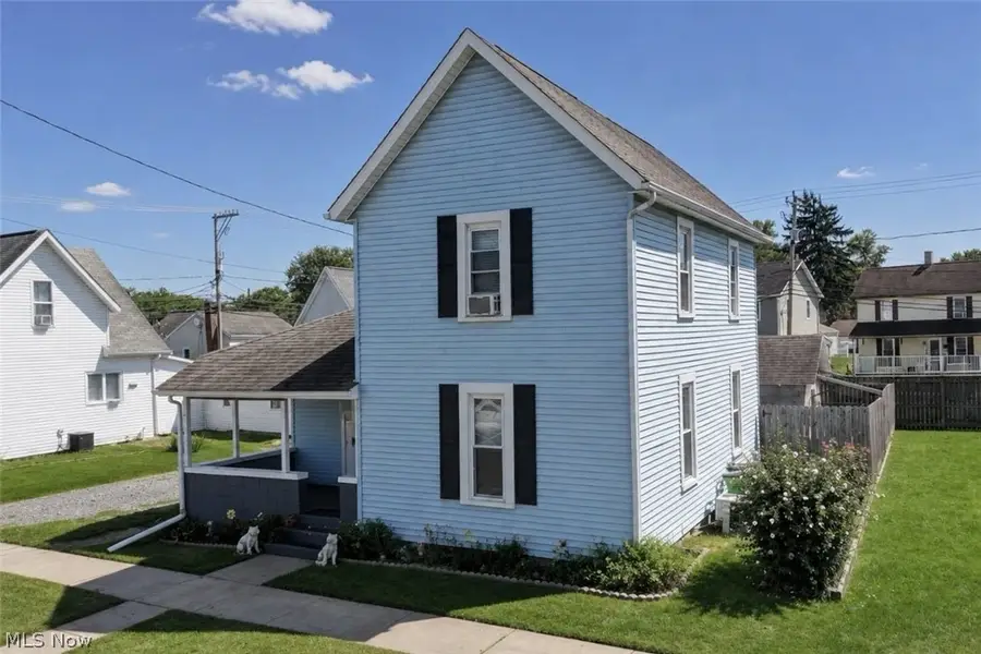 130 2nd Sw Street, Strasburg, OH 44680 - #2