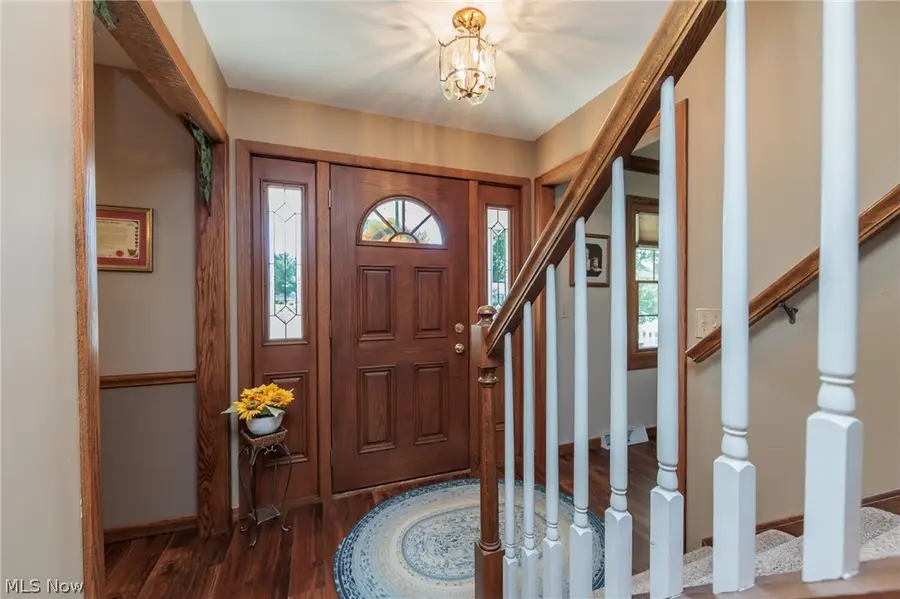 316 Crestview Drive, Elyria, OH 44035 - #3