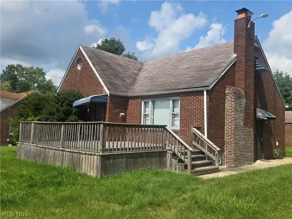 2156 Mcguffey Road, Youngstown, OH 44505