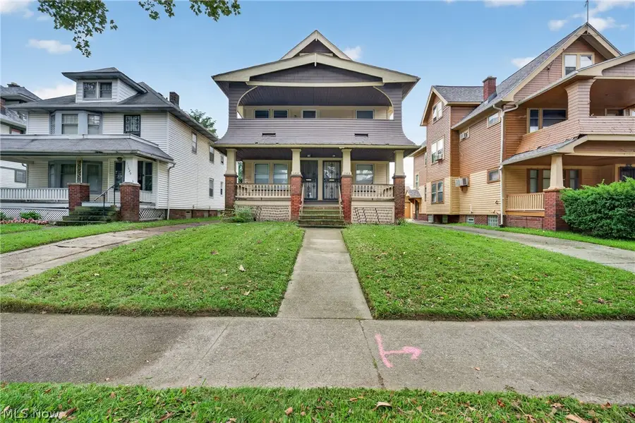 11616 Buckingham Avenue, Cleveland, OH 44120 - #2