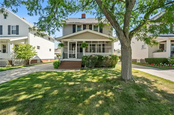 2069 Marlowe Avenue, Lakewood, OH 44107