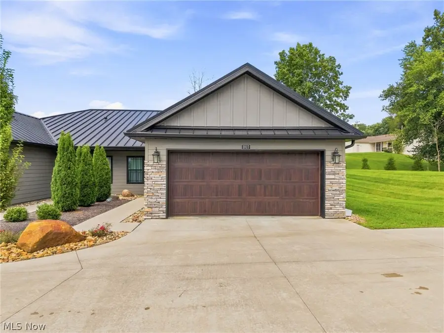 1017 Sycamore Lane, Millersburg, OH 44654 - #2