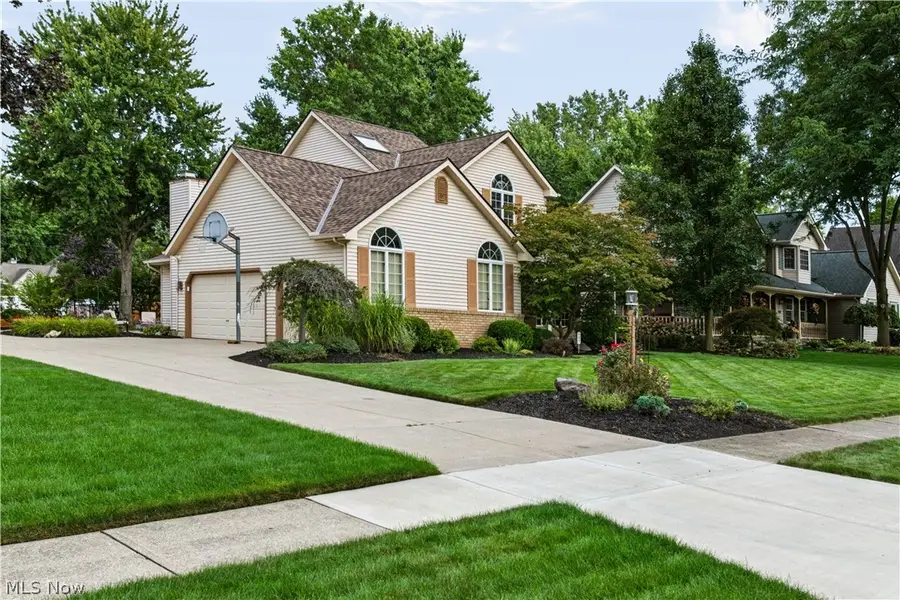697 Cherry Valley Drive, Amherst, OH 44001 - #3