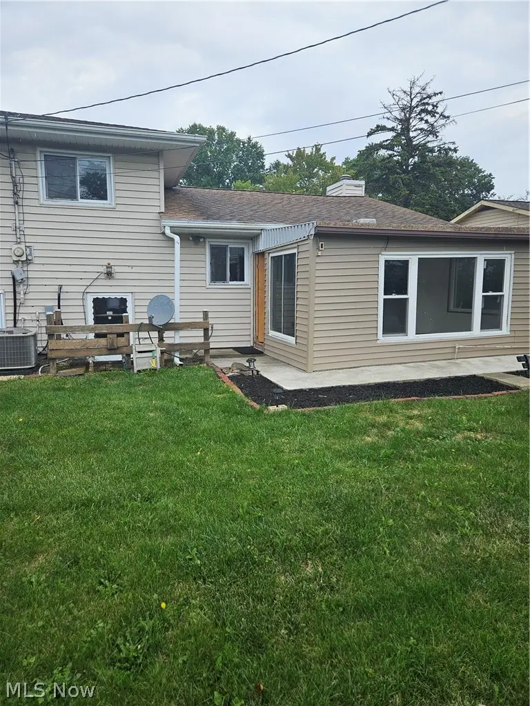 25185 Fawn Drive, North Olmsted, OH 44070 - #2