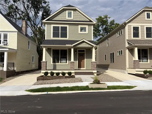 1881 Woodlawn Avenue, Cleveland, OH 44112
