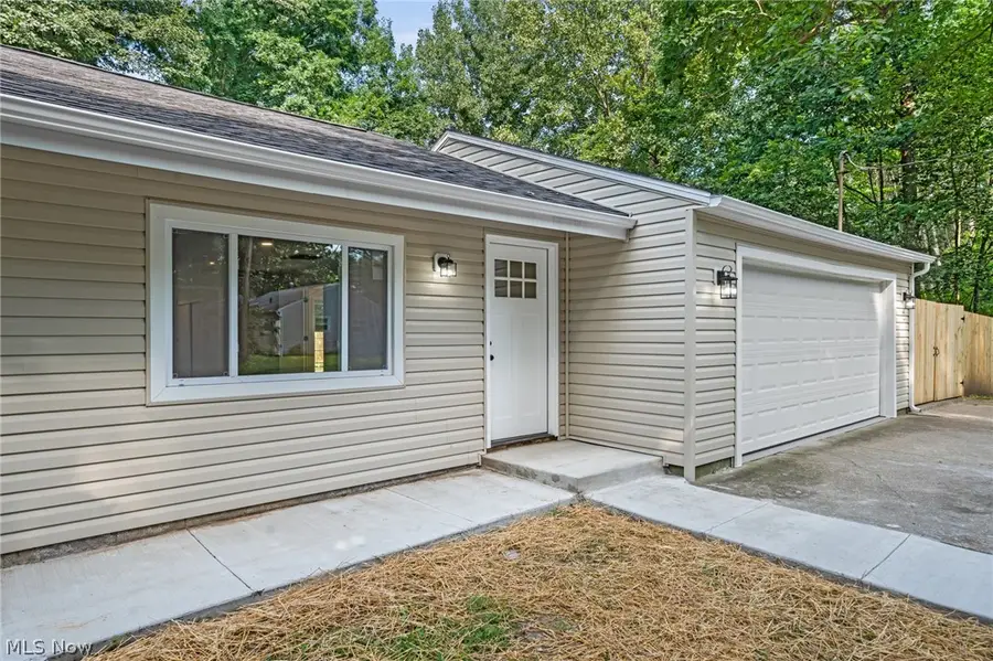 1398 Cordova Avenue, Akron, OH 44320 - #3