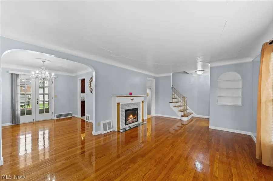 4231 W 62nd Street, Cleveland, OH 44144 - #3
