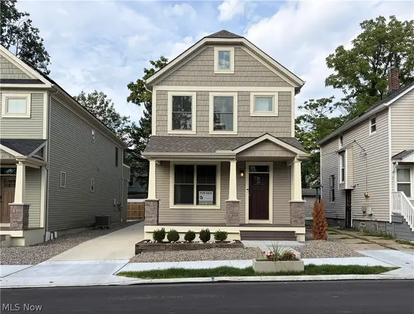 1885 Woodlawn Avenue, Cleveland, OH 44112