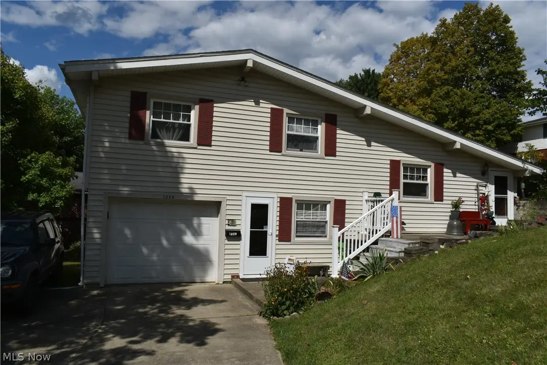 1220 Ivy Street, Coshocton, OH 43812 - #1