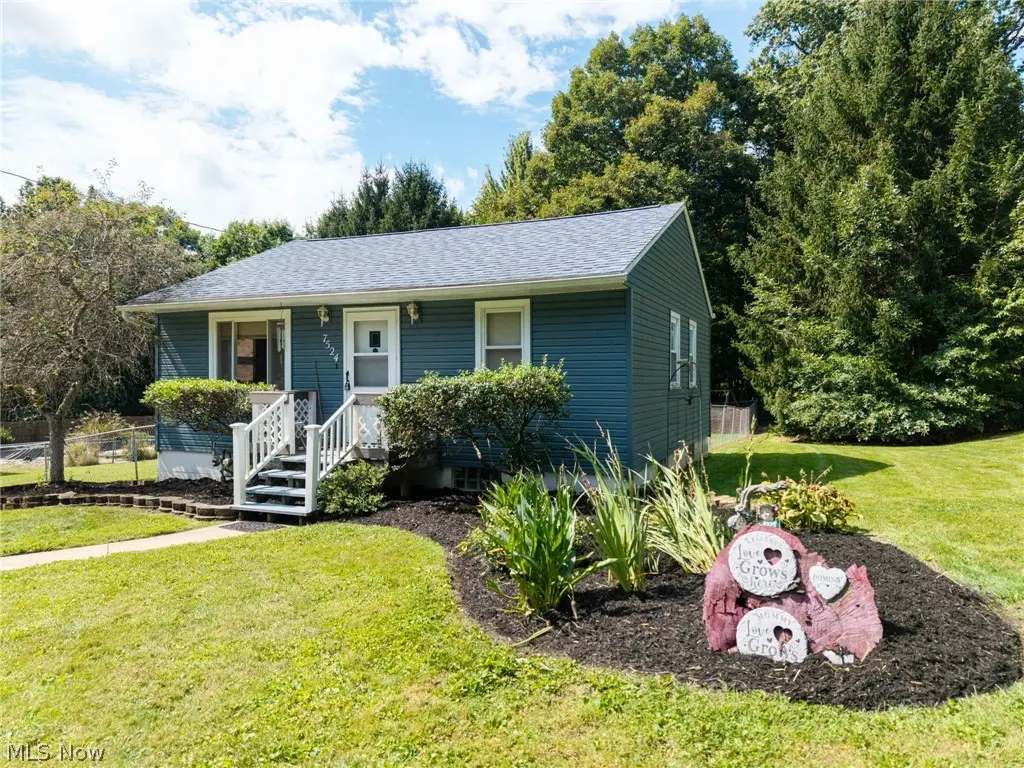 7524 N 7th Avenue, Clinton, OH 44216 - #1