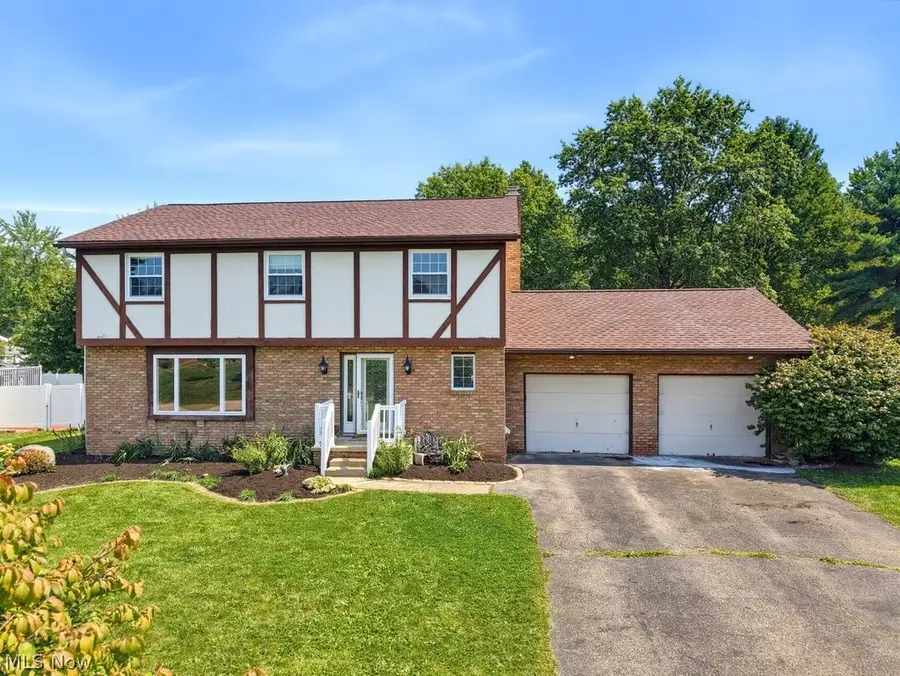 5234 Shamrock Nw Avenue, North Canton, OH 44720 - #2