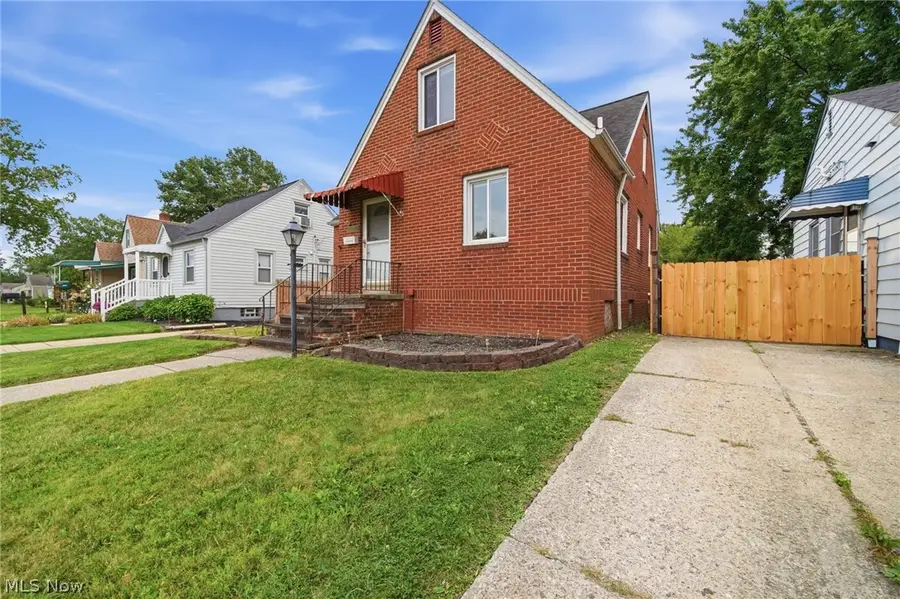 13917 Emery Avenue, Cleveland, OH 44135 - #2