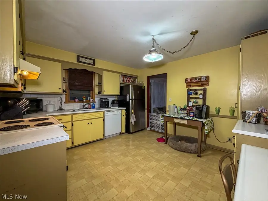 686 Forestridge Drive, Boardman, OH 44512 - #3