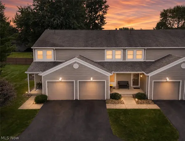 375 Pineview Ne Drive, Warren, OH 44484