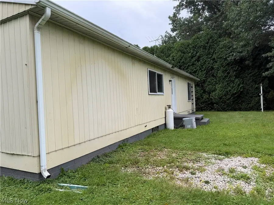 4048 Woodside Nw Drive, Warren, OH 44483 - #3