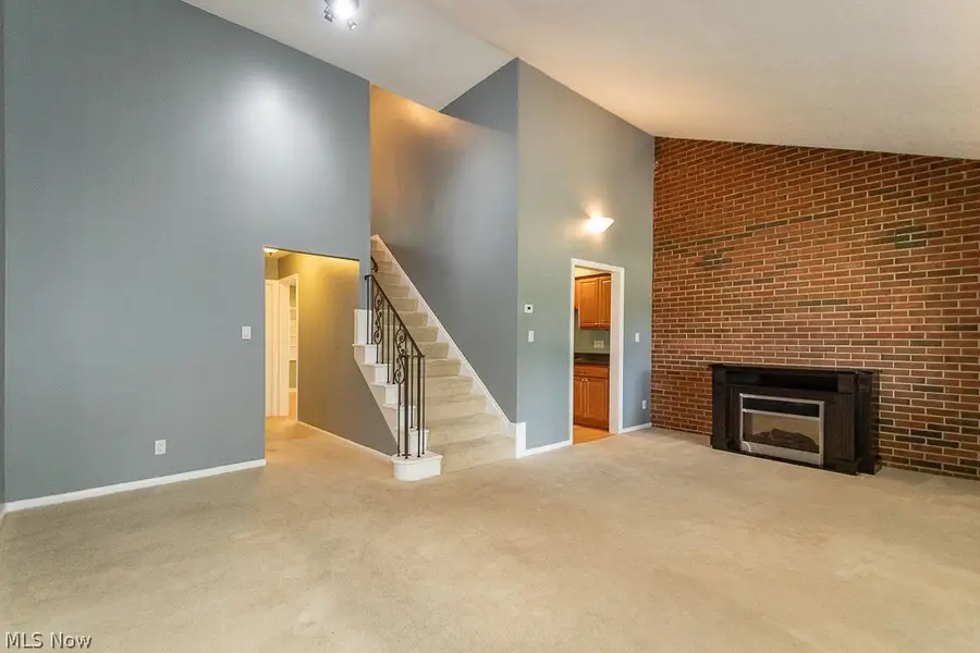25600 Country Club Boulevard #7, North Olmsted, OH 44070 - #2