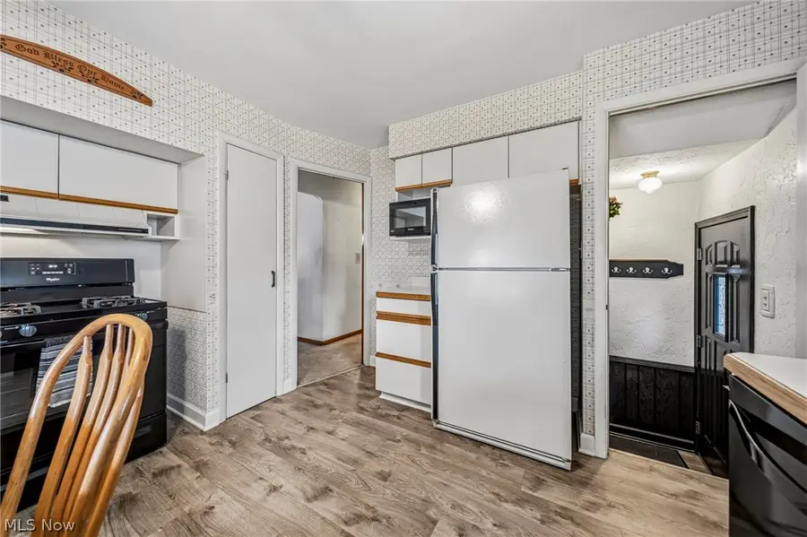 7506 Traymore Avenue, Cleveland, OH 44144 - #2