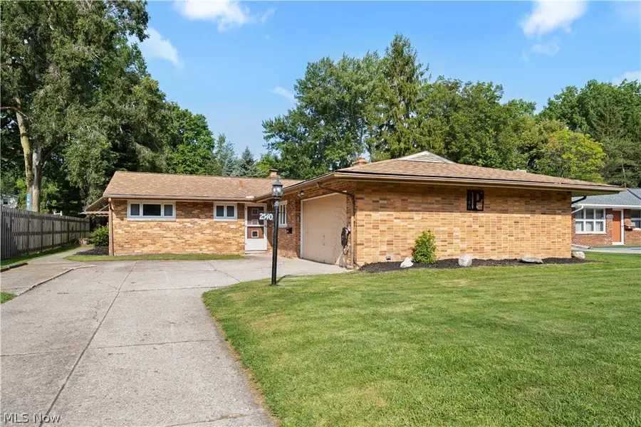 2540 Brantwood Drive, Westlake, OH 44145 - #2