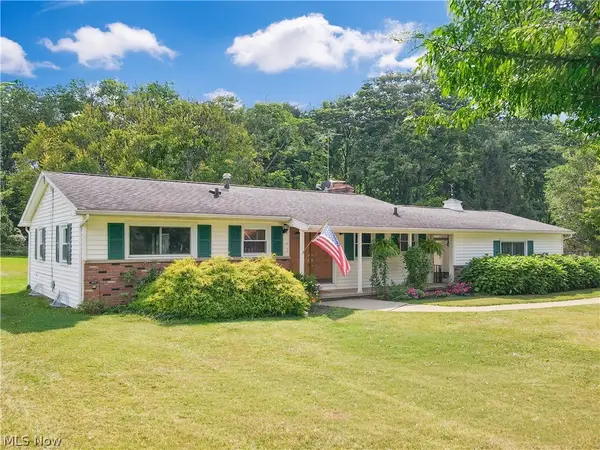72 Meadow Lane, Peninsula, OH 44264
