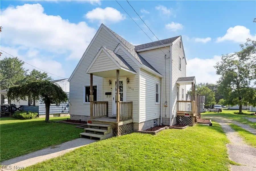 1019 Oak Street, Ashland, OH 44805 - #2