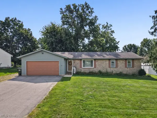 8508 Kellydale Nw Street, Massillon, OH 44646