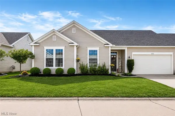 8782 Wakefield Run, North Ridgeville, OH 44039