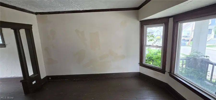 9821 Gambier Avenue, Cleveland, OH 44102 - #3
