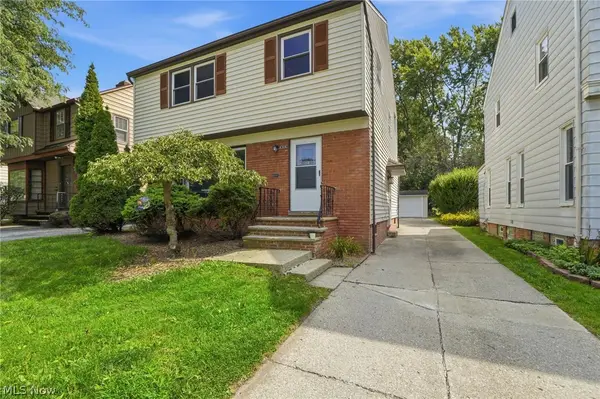 4306 Groveland Road, University Heights, OH 44118