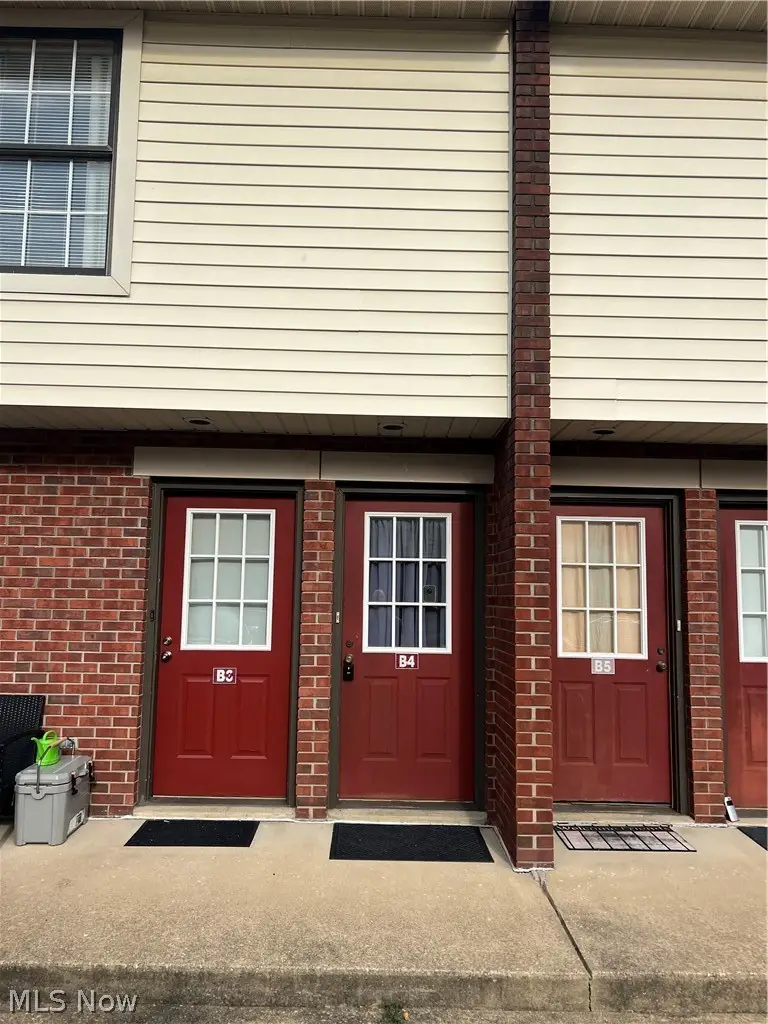 127 E Adams Street #B4, Millersburg, OH 44654 - #1