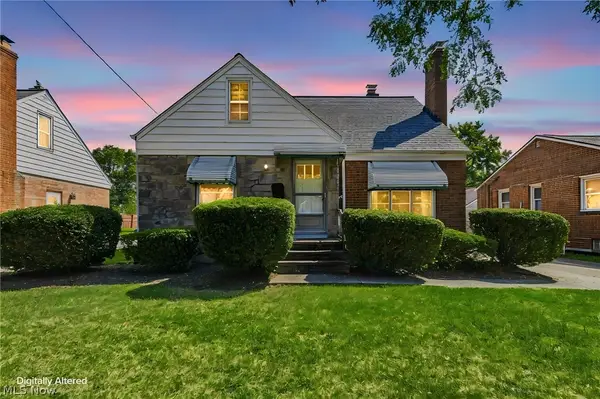 1613 Temple Avenue, Mayfield Heights, OH 44124
