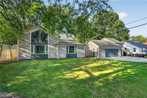 6187 Larkhall Drive, Madison, OH 44057