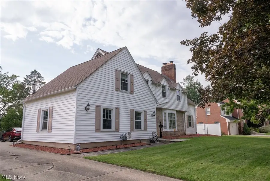 273 Griswold Drive, Youngstown, OH 44512 - #2
