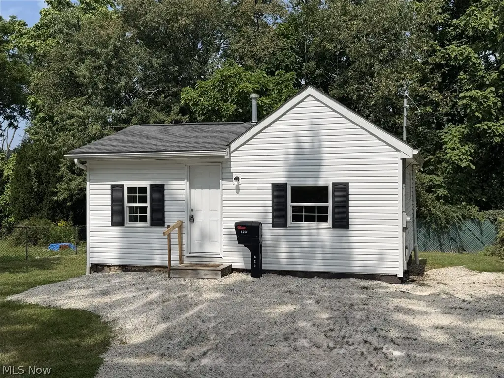 623 Highland Avenue, Barberton, OH 44203 - #1