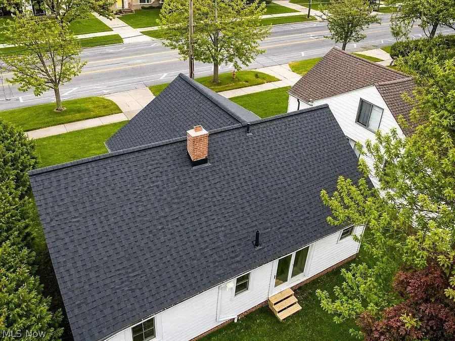 5860 Pearl Road, Parma, OH 44130 - #2