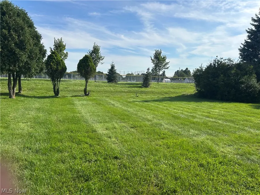 20504 Alameda Parkway, Highland Hills, OH 44128 - #3