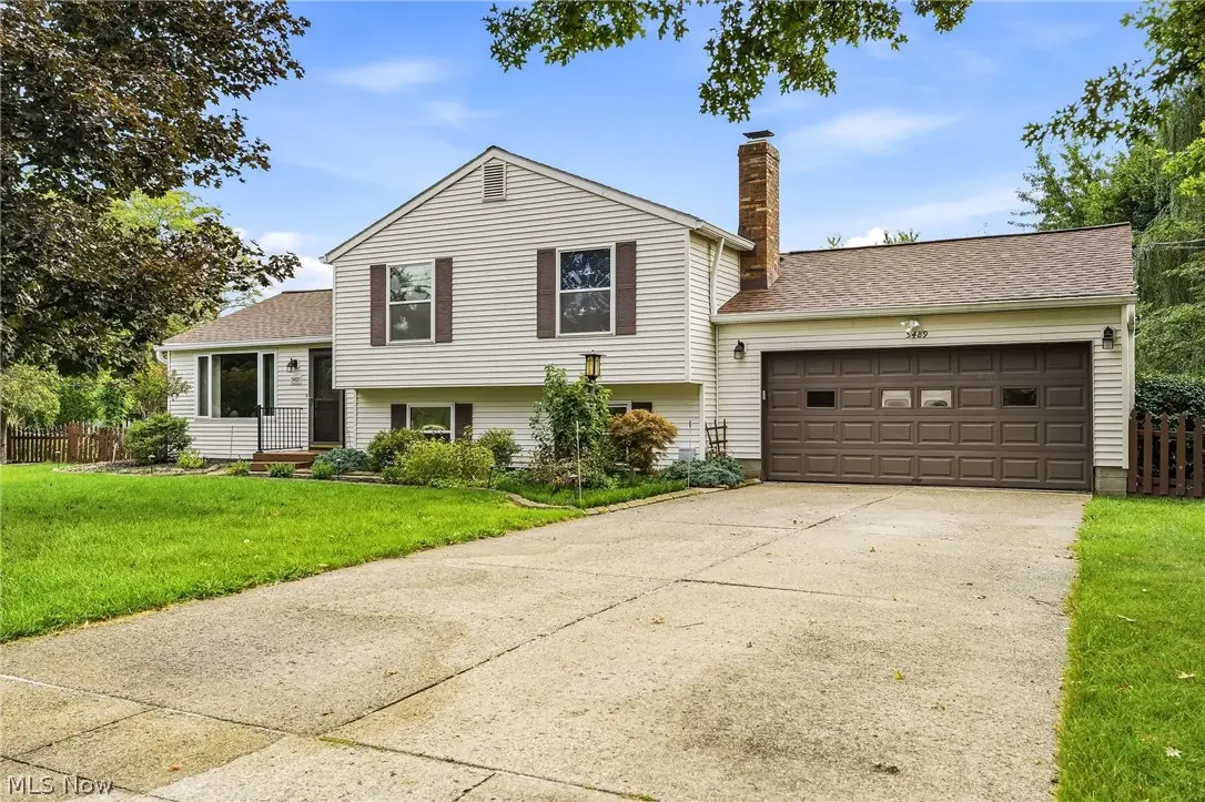 5489 Young Road, Stow, OH 44224 - #1