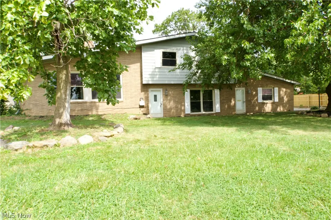 1426 W 39th Street, Lorain, OH 44053 - #1