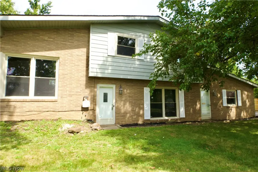 1426 W 39th Street, Lorain, OH 44053 - #2