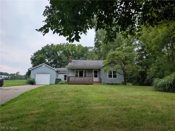 8734 Traphagen Nw Street, Massillon, OH 44646